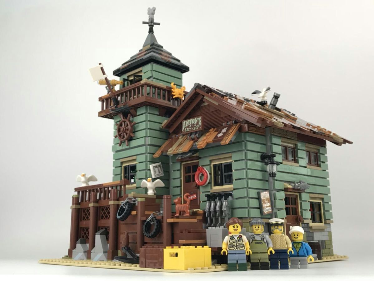 Review of Lepin 16050 Old Fishing Store Clone of Lego 21310
