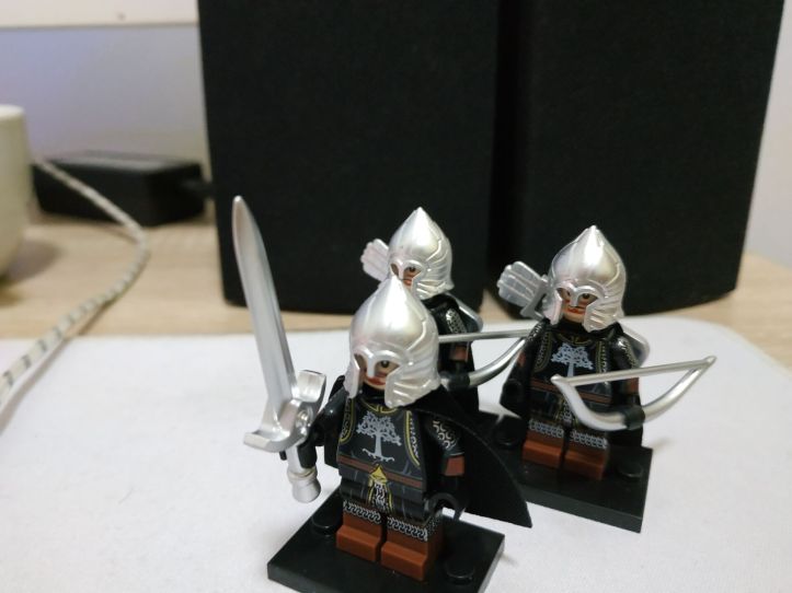 LEGO type Gondor Knight Minifigure
